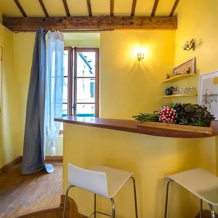 Saint Louis Studio Апартаменты *